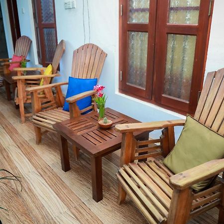 Hasaranga Holiday House Hikkaduwa Esterno foto