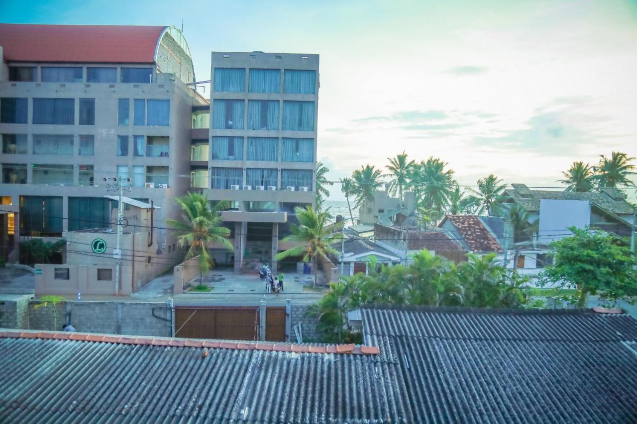 Hasaranga Holiday House Hikkaduwa Esterno foto