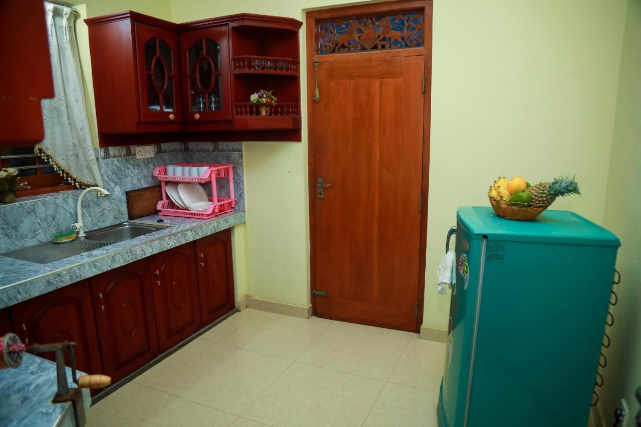 Hasaranga Holiday House Hikkaduwa Esterno foto